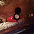 Установка узла учета ХВС в подвале дома № 82 по ул. Октябрьской революции