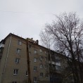 Установка ограждений на крыше дома № 17 по ул. Октябрьской революции
